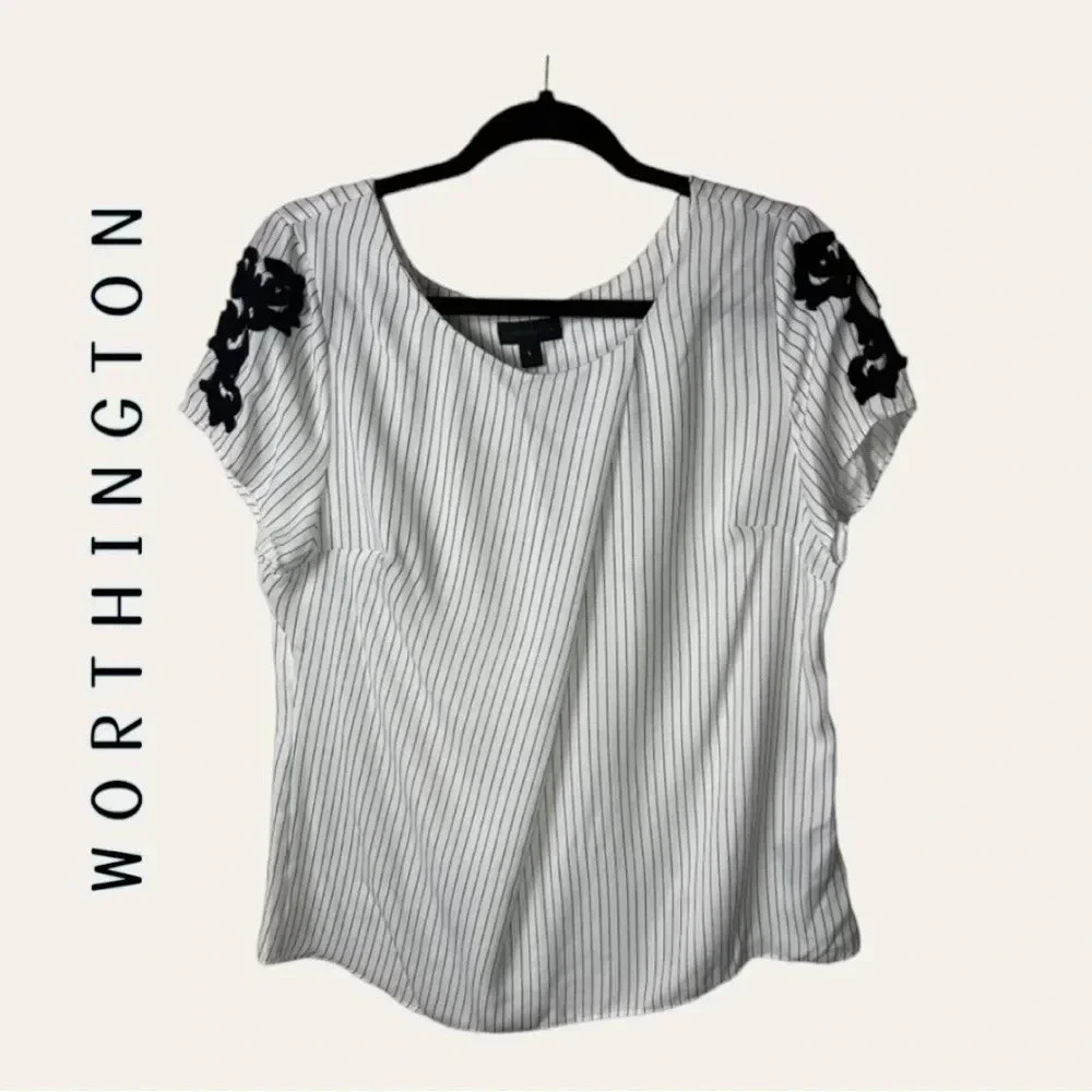 0871. WORTHINGTON CAP SLEEVE‎ TOP STRIPES WITH CROCHET SIZE L